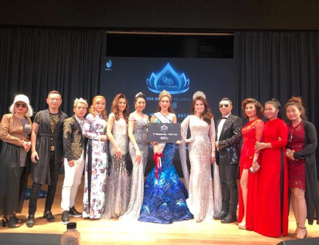 Hoàng Y Nhung đăng quang Hoa hậu Sắc đẹp toàn cầu 2018 - 2 Bên cạnh đó, ban tổ chức còn trao một số giải thưởng phụ cho cuộc thi như: Người đẹp thanh lịch (Nguyễn Hồng Nhân), Người đẹp trình diễn đẹp nhất (Đặng Thanh Mai), Thí sinh mặc trang phục áo dài đẹp nhất (Trần Kiều My), Thí sinh hình thể đẹp nhất (Lê Thị Diễm Thu Trang)...