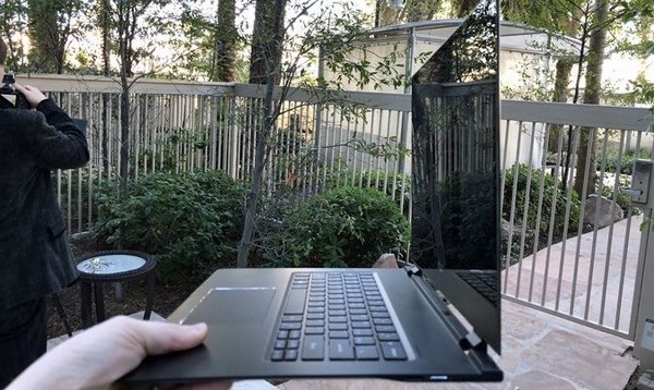 Cận cảnh chiếc laptop mỏng nhất thế giới vừa trình làng tại CES 2018 - 2 Sản phẩm có khối lượng chỉ 1,13kg