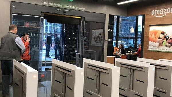Có gì bên trong siêu thị thông minh không cần nhân viên tính tiền của Amazon? - 10 Amazon Go mở cửa cho người dùng công cộng từ ngày 22/1