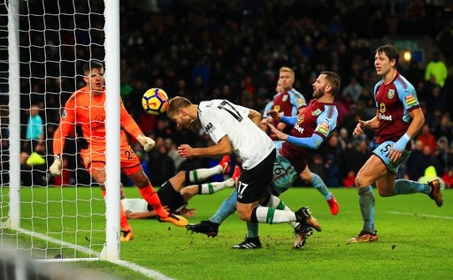 Đội hình tiêu biểu vòng 22 Premier League: “Thần tài” của MU - 1 Ragnar Klavan ghi bàn thắng bằng vàng giúp Liverpool vượt qua Burnley