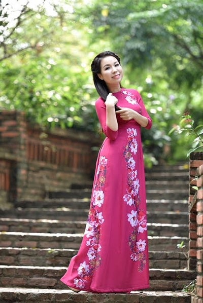 Ca sĩ Thu Hà: “Tôi nhiều lần bị NSND Thanh Hoa mắng” - 2 Thu Hà và người bạn thân, ca sĩ Tân Nhàn vừa cùng ra mắt album Hai quê tại Hà Nội.