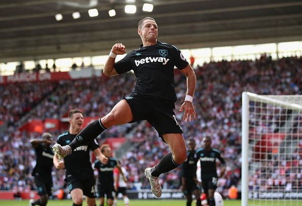 Nhật ký chuyển nhượng ngày 12/1: MU quyết mua Jamie Vardy - 1 Mourinho muốn mua lại Chicharito