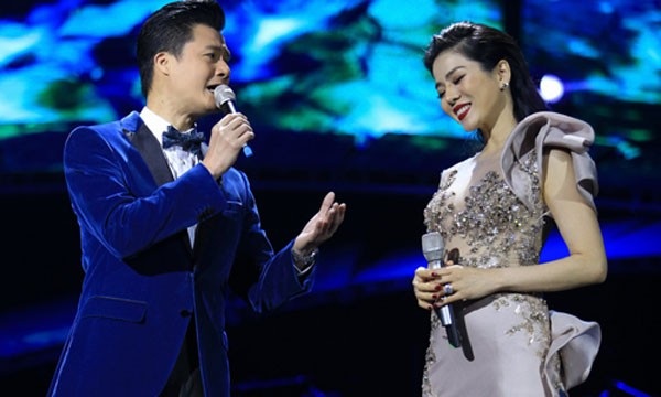Đạo diễn Việt Thanh: Ở vị trí “nữ hoàng bolero”, Lệ Quyên đã hát nhạc Trịnh tròn vai - 4 Hình ảnh trong liveshow Ru đời đi nhé của Lệ Quyên đêm 18/1.