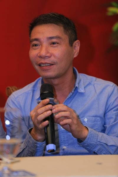 Công Lý: "Tôi mà diễn hài thì Xuân Bắc nên đi lo... âm thanh, ánh sáng" - 1 Công Lý hơn một lần khiến Xuân Bắc phải nghẹn họng vì câu chặt chém.... (Ảnh: Minh Tâm HD)