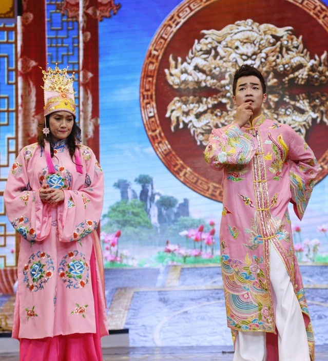 Duy Nam kể chuyện nhớ đời với “Táo” Quang Thắng - 3 Duy Nam đóng Cô Đẩu thử việc trong Táo Quân 2017.