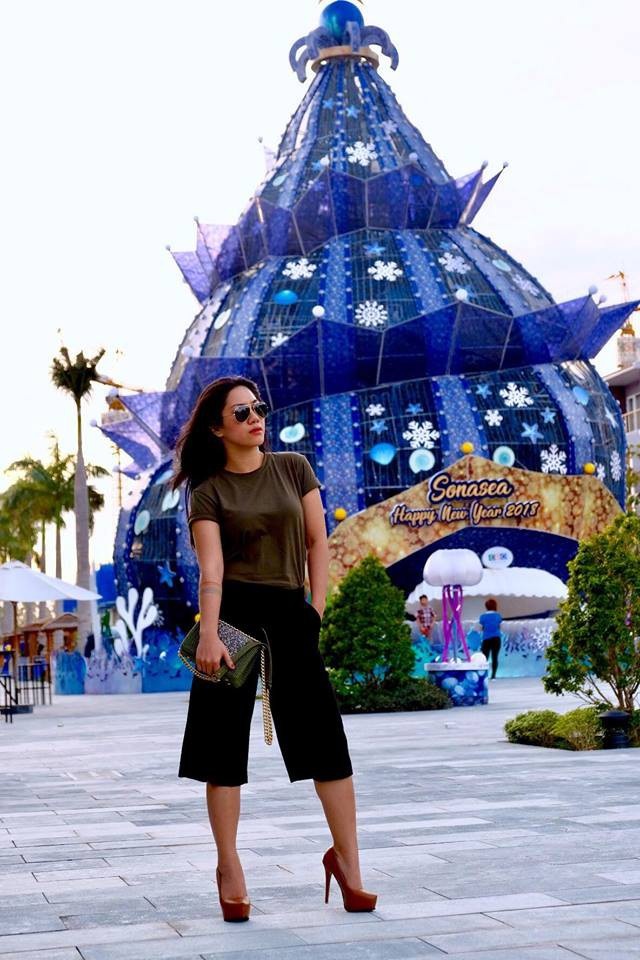 Á quân Giọng hát Việt Hà My chia sẻ lời chúc năm mới: “Chào em 2018... Hãy mang đến cho mọi người sức khoẻ, niềm vui, hạnh phúc và thành công hơn nữa nha”.