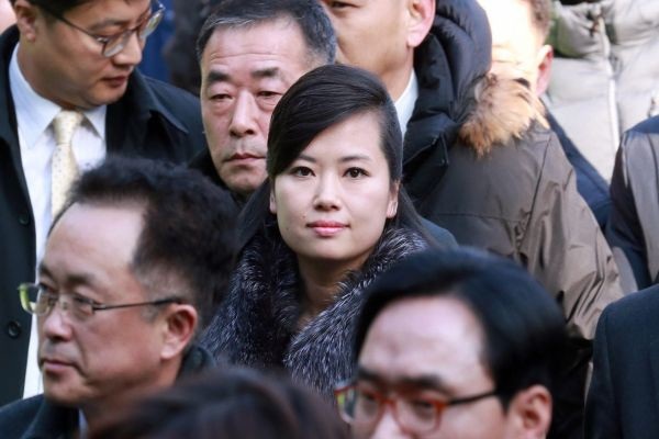 Bí ẩn Triều Tiên: Những người “từ cõi chết trở về” - 1
Bà Hyon Song-wol, trưởng ban nhạc Triều Tiên Moranbon (Ảnh: Reuters)
