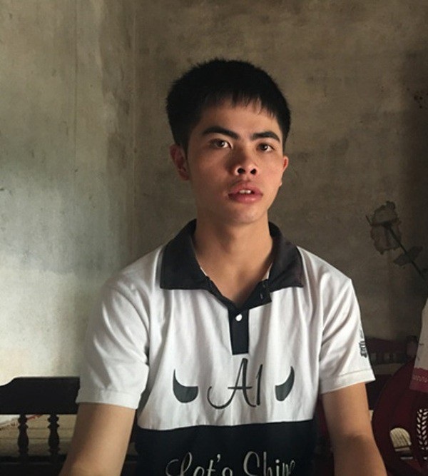 Thủ khoa nghèo xứ Thanh “ẵm” 30 triệu đồng tiền thưởng “Ai là triệu phú” - 1
Em Lê Hữu Hiếu những ngày vừa kết thúc thời học sinh THPT