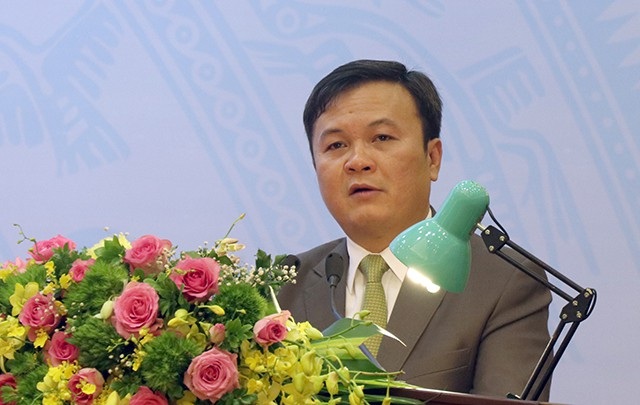 Ông Vũ Kiên Trung chia sẻ chuyện bị người dân dùng gạch nhắm vào đầu khi đi trồng cây