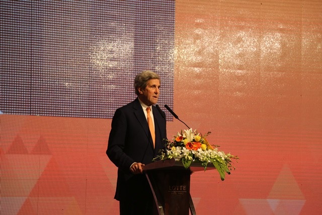 Cựu Ngoại trưởng Mỹ John Kerry: Chọn nhiệt điện than không phải là quyết định thông minh - 1 Cựu Ngoại trưởng Mỹ John Kerry