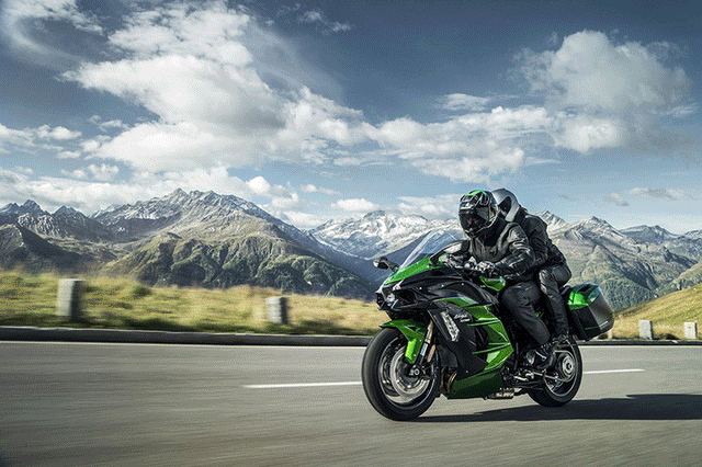 10 mẫu môtô được mong chờ nhất năm 2018 - 5
Kawasaki H2 SX có giá bán 25.000 USD (ít hơn bản H2 khoảng 10.000 USD)