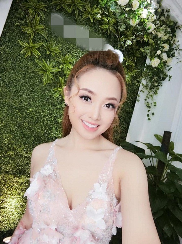 Nữ MC VTV công khai lấy chồng đồng giới quá sexy - 9 Nữ MC VTV công khai lấy chồng đồng giới quá sexy - 9