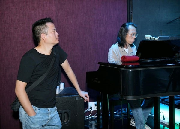 Quang Hà và "ông bầu quyền lực" phía sau ánh hào quang! - 4 Quang Cường, ông bầu quyền lực đứng sau mọi thành công của Quang Hà.