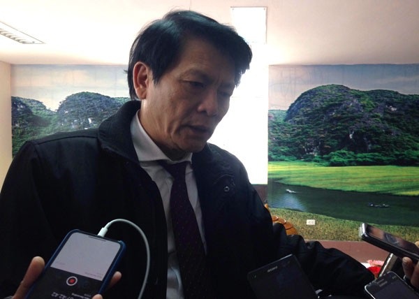 "Chưa có cơ sở để xử phạt Phi Thanh Vân" - 1 Ông Nguyễn Quang Vinh, Cục trưởng Cục Nghệ thuật Biểu diễn trả lời phỏng vấn bên lề Hội nghị tổng kết ngành văn hóa, thể thao và du lịch sáng nay, ngày 11/1/2018 (Ảnh: Nguyễn Hằng)