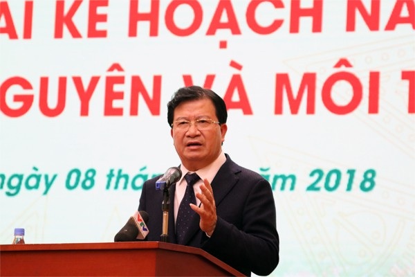 “Không để xảy ra sự cố môi trường đáng tiếc như Formosa” - 2 Phó Thủ tướng Trịnh Đình Dũng phát biểu chỉ đạo hội nghị.