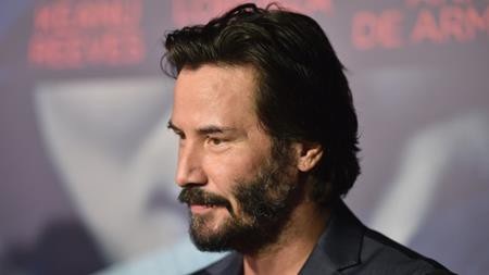 The sadness in Keanu Reeves' life began when he was a child. His father abandoned him at the age of three and his mother remarried many times. Keanu Reeves followed suit and had to constantly move house. The actor himself once admitted that he had a childhood of "praying for nothing, praying for nothing".