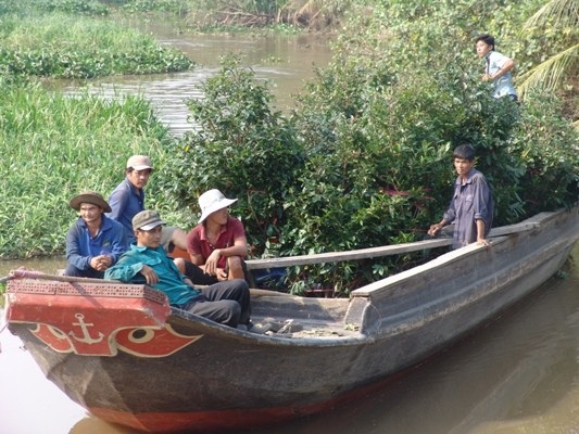Những "nghệ nhân" bứng mai Tết kiếm tiền triệu mỗi ngày ở Sài Gòn - 9 Những "nghệ nhân" bứng mai Tết kiếm tiền triệu mỗi ngày ở Sài Gòn - 9