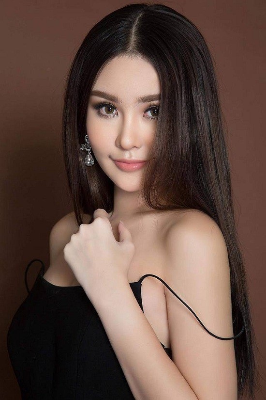 Hình ảnh mới nhất của Lê Âu Ngân Anh sau đề nghị hủy danh hiệu Hoa hậu Đại dương - 5 Anjo Santos cho rằng, Lê Âu Ngân Anh rất phù hợp cho một trong 3 cuộc thi quốc tế là Hoa hậu Siêu quốc gia, Hoa hậu châu Á Thái Bình Dương, Hoa hậu Liên lục địa.