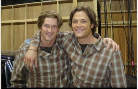 Bất ngờ với thế thân của các diễn viên nổi tiếng - 5 Ngoài việc đóng thế cho Jared Padalecki trong “Supernatural”, Mike Carpenter còn tham gia nhiều dự án nổi tiếng khác, tiêu biểu như tác phẩm hành động “Watchmen”.