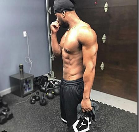 Chấm điểm loạt sao nam khoe thân “đốn tim” fans nữ - 6 Michael B. Jordan cũng gia nhập vào trào lưu khoe thân nóng bỏng