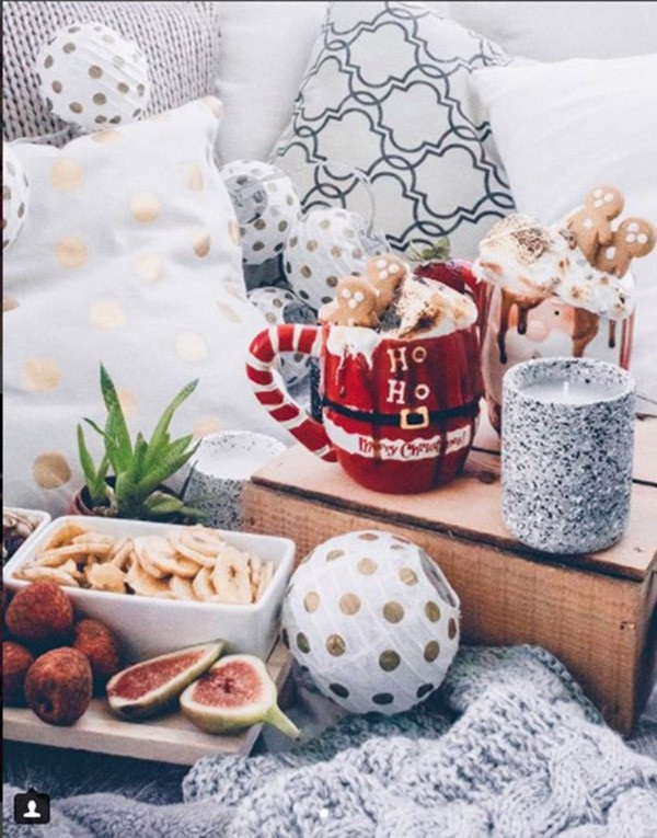 Bỏ nghề y tá, cô gái trẻ lang thang chụp hình các món ăn - 5 Bỏ nghề y tá, cô gái trẻ lang thang chụp hình các món ăn - 5
