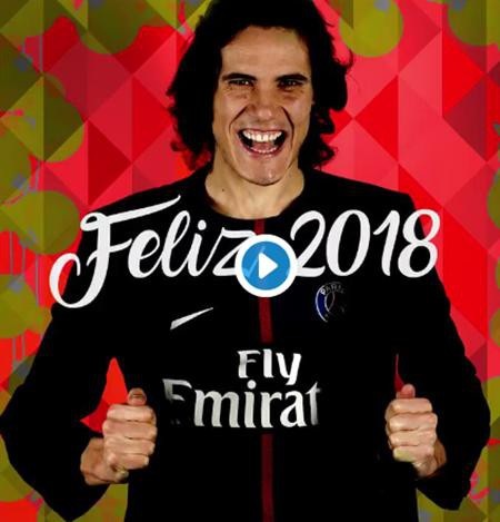 Edinson Cavani gây ấn tượng với lời chúc mừng năm mới bằng tiếng Pháp, tiếng Bồ Đào Nha, tiếng Ý và tiếng Anh