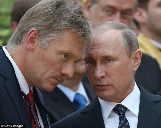 Cấp dưới tiết lộ điều Tổng thống Putin "ghét cay, ghét đắng" - 1
Tổng thống Nga Vladimir Putin (phải) và phát ngôn viên Điện Kremlin (Ảnh: Getty)