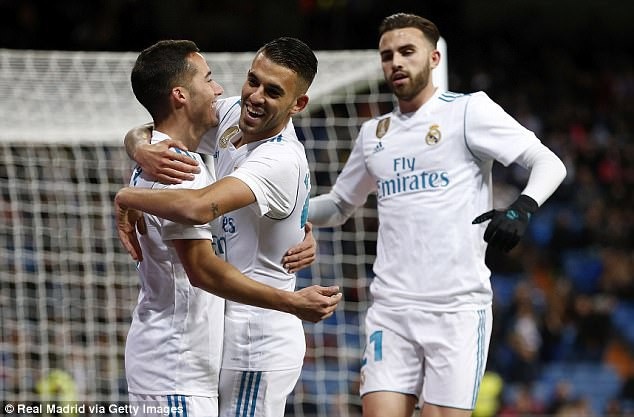 Real Madrid gây thất vọng khi hòa đội bóng hạng hai - 8
Real Madrid thắng chung cuộc Numancia 5-2 và có mặt ở tứ kết Cúp Nhà vua. Họ tiếp tục gây thất vọng khi trước đó mới bị Celta Vigo cầm hòa 2-2 ở vòng 18 La Liga
