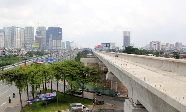 2018, TPHCM tiếp tục ứng ngân sách trên 1.000 tỷ đồng cho metro số 1 - 1 Trong bối cảnh Trung ương chưa giải ngân vốn ODA thì năm 2018 TPHCM sẽ tiếp tục ứng vốn ngân sách trên 1.000 tỷ đồng để đảm bảo tiến độ dự án metro Bến Thành - Suối Tiên