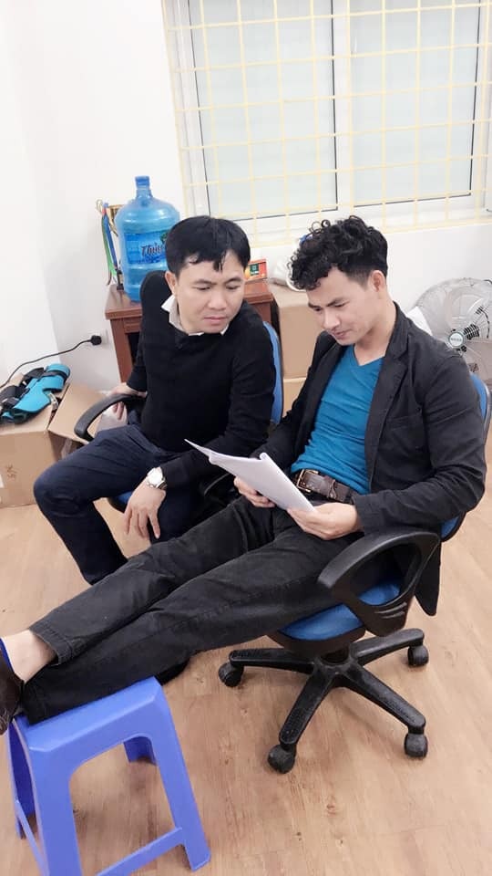 Vân Dung, Xuân Bắc bị “mắng” trong buổi tập đầu tiên của Táo Quân? - 2 Xuân Bắc và có đạo diễn Đỗ Thanh Hải tập gala Cười.