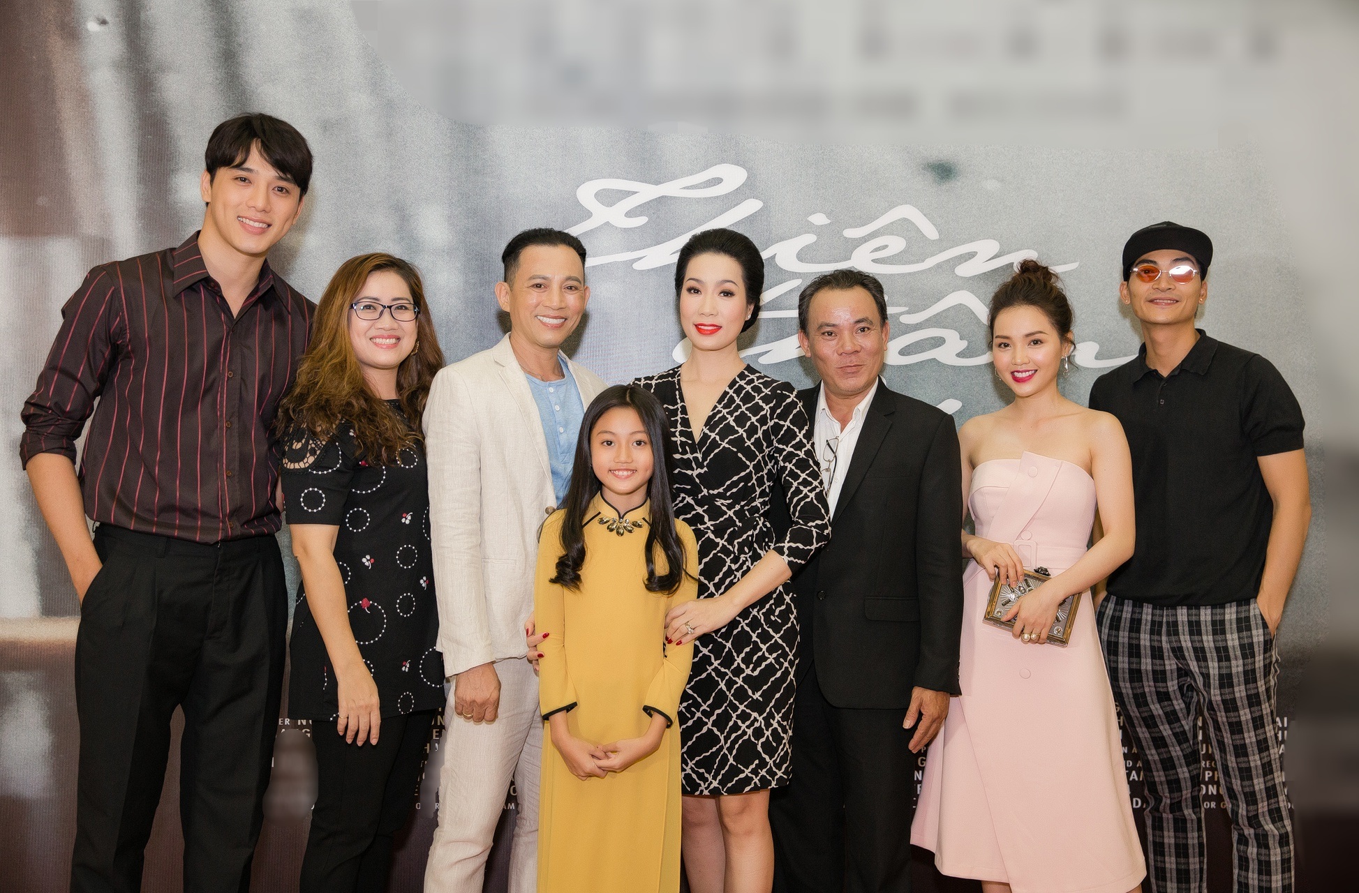 dao dien huu tien 2.jpg dao dien huu tien 2.jpg