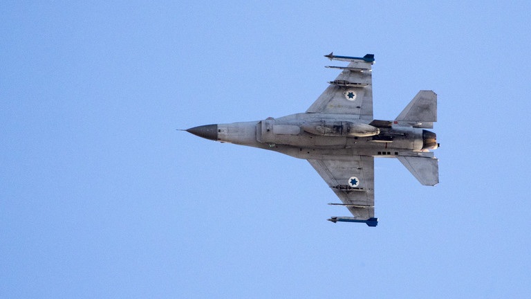 Syria dọa tấn công sân bay của Israel