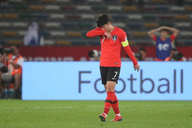 Thua sốc trước Qatar, Hàn Quốc bị loại khỏi Asian Cup 2019