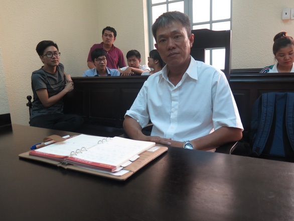 Tranh luận gay gắt tại phiên tòa tranh chấp tác quyền Thần đồng đất Việt