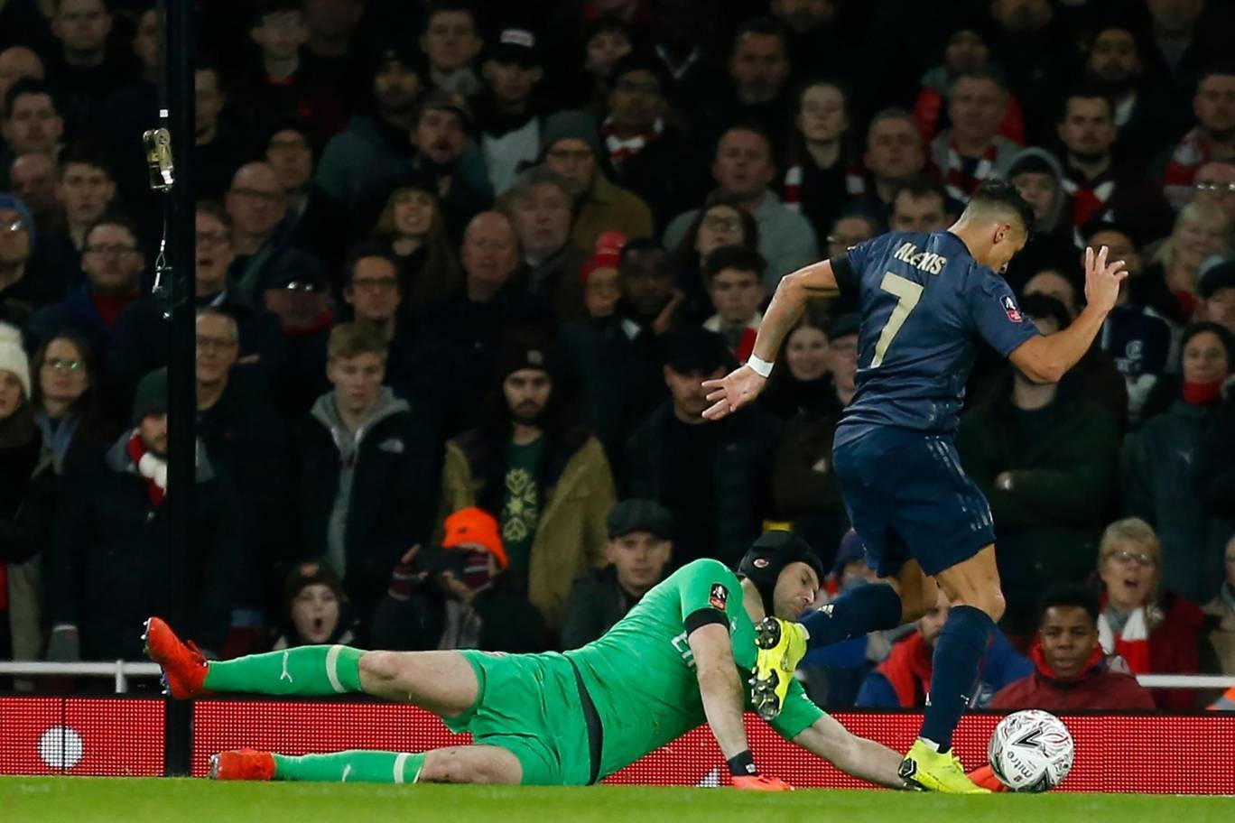 Nhìn lại chiến thắng của Man Utd trước Arsenal - 12 Nhìn lại chiến thắng của Man Utd trước Arsenal - 12