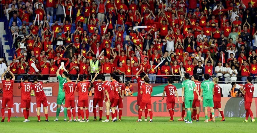 Hành động đẹp và đầy ý nghĩa của tuyển Việt Nam sau khi rời Asian Cup khiến dân mạng thán phục