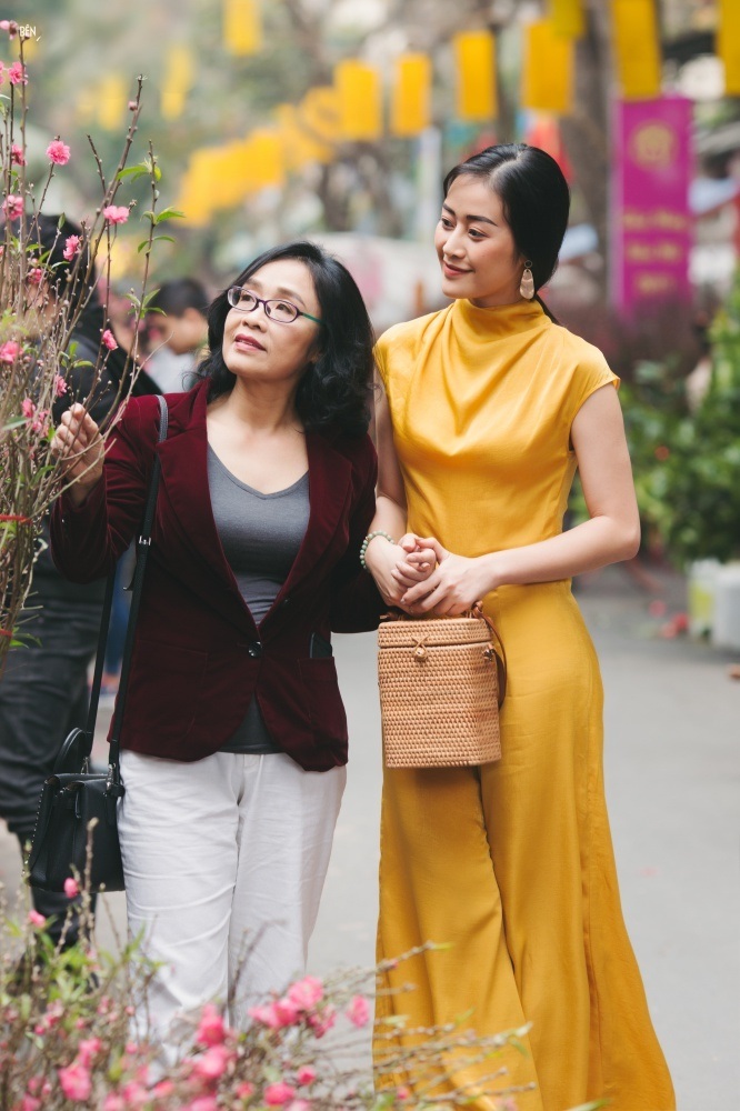 Xúc động những cuộc đoàn viên của dàn mỹ nhân Việt với mẹ đầu xuân mới - 2 Xúc động những cuộc đoàn viên của dàn mỹ nhân Việt với mẹ đầu xuân mới - 2