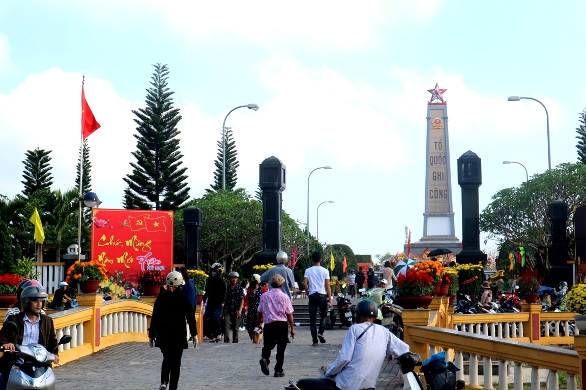 Khách du xuân ở Hội An Khách du xuân ở Hội An