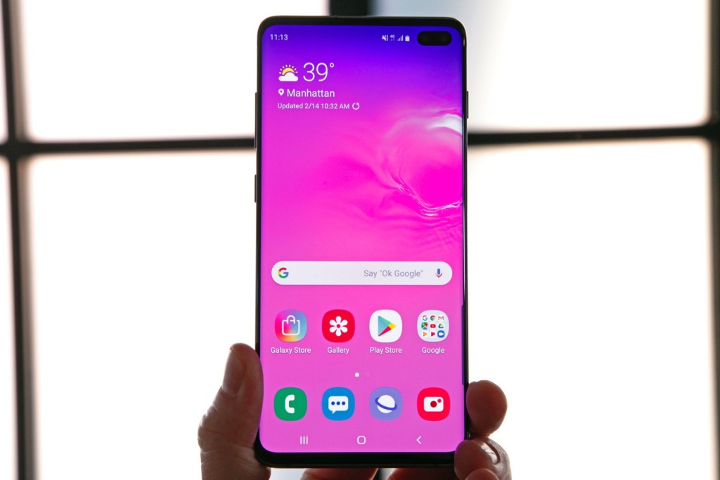 Huawei "đá xoáy" hàng loạt tính năng mới trên Galaxy S10