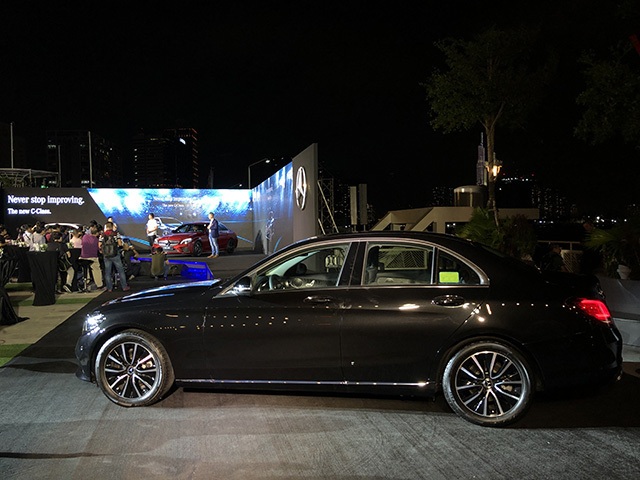 Mercedes-Benz C-Class 2019 tại Việt Nam có giá từ 1,49 tỉ đồng - 4 Mercedes-Benz C-Class 2019 tại Việt Nam có giá từ 1,49 tỉ đồng - 4