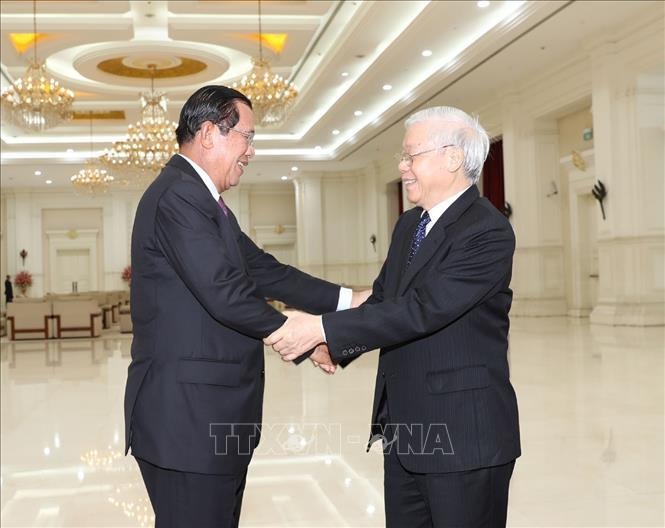 Tổng Bí thư, Chủ tịch nước Nguyễn Phú Trọng hội kiến Thủ tướng Campuchia