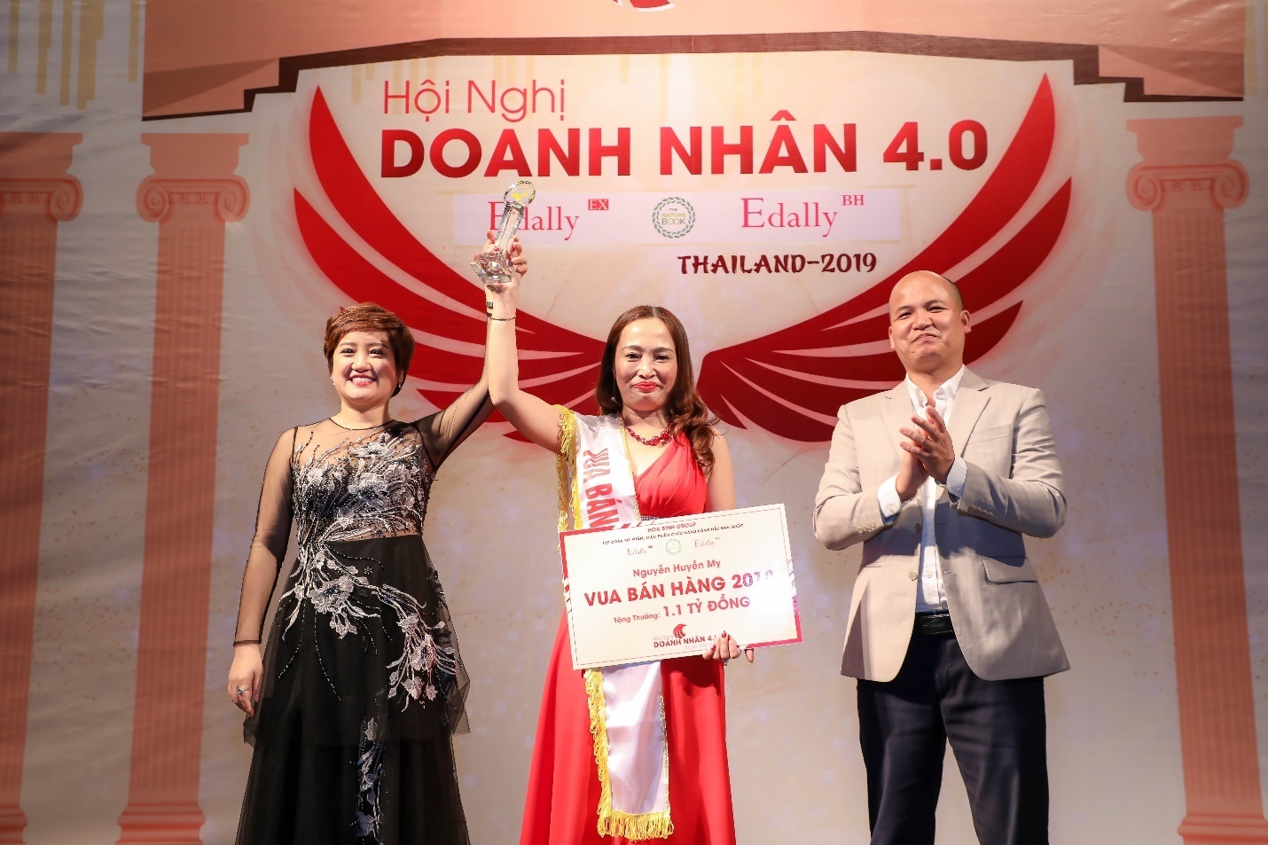 “Cùng Edally đi khắp thế gian” – Hành trình vươn ra tầm quốc tế - 4 “Cùng Edally đi khắp thế gian” – Hành trình vươn ra tầm quốc tế - 4