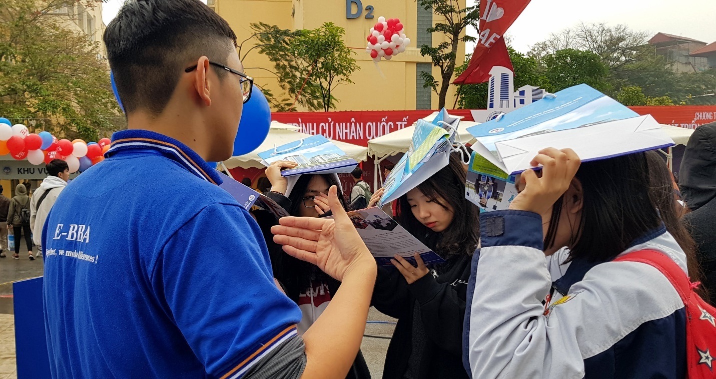 Thí sinh cân nhắc kỹ khi lựa chọn 7 ngành học mới của trường ĐH Kinh tế quốc dân - 3 Thí sinh cân nhắc kỹ khi lựa chọn 7 ngành học mới của trường ĐH Kinh tế quốc dân - 3