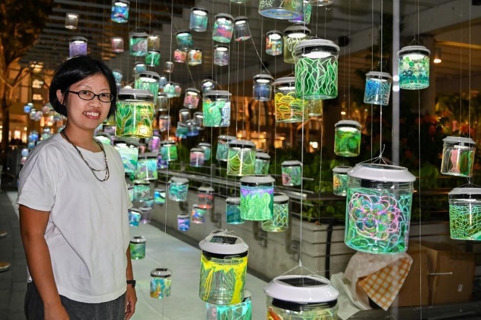 Người Hà Nội hào hứng cùng nghệ sĩ Singapore tạo "Rainbow Connection"
