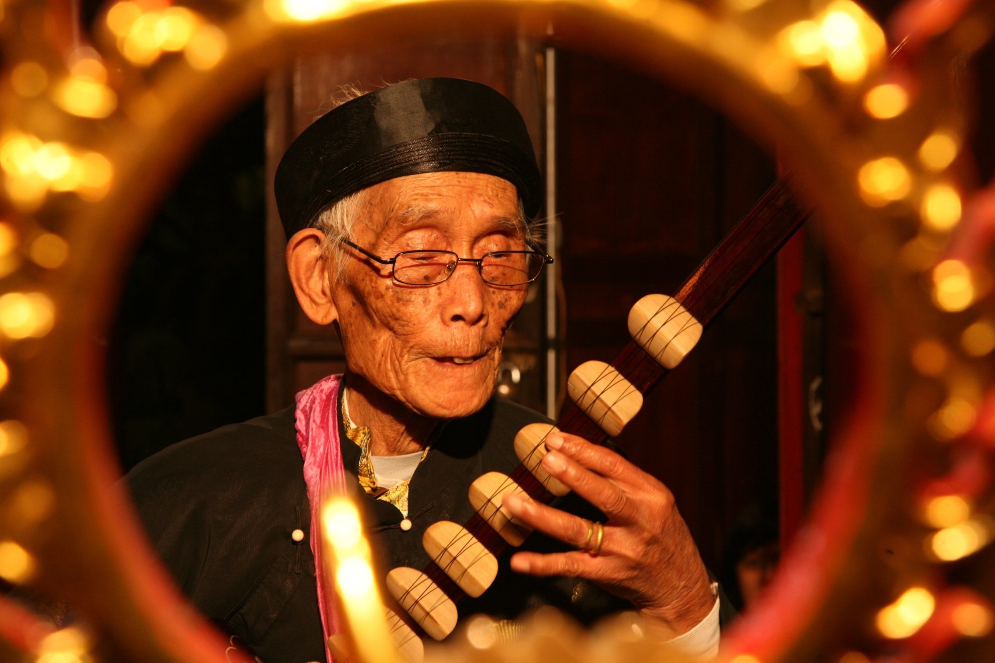 “Đệ nhất danh cầm đàn đáy” Nguyễn Phú Đẹ qua đời ở tuổi 97