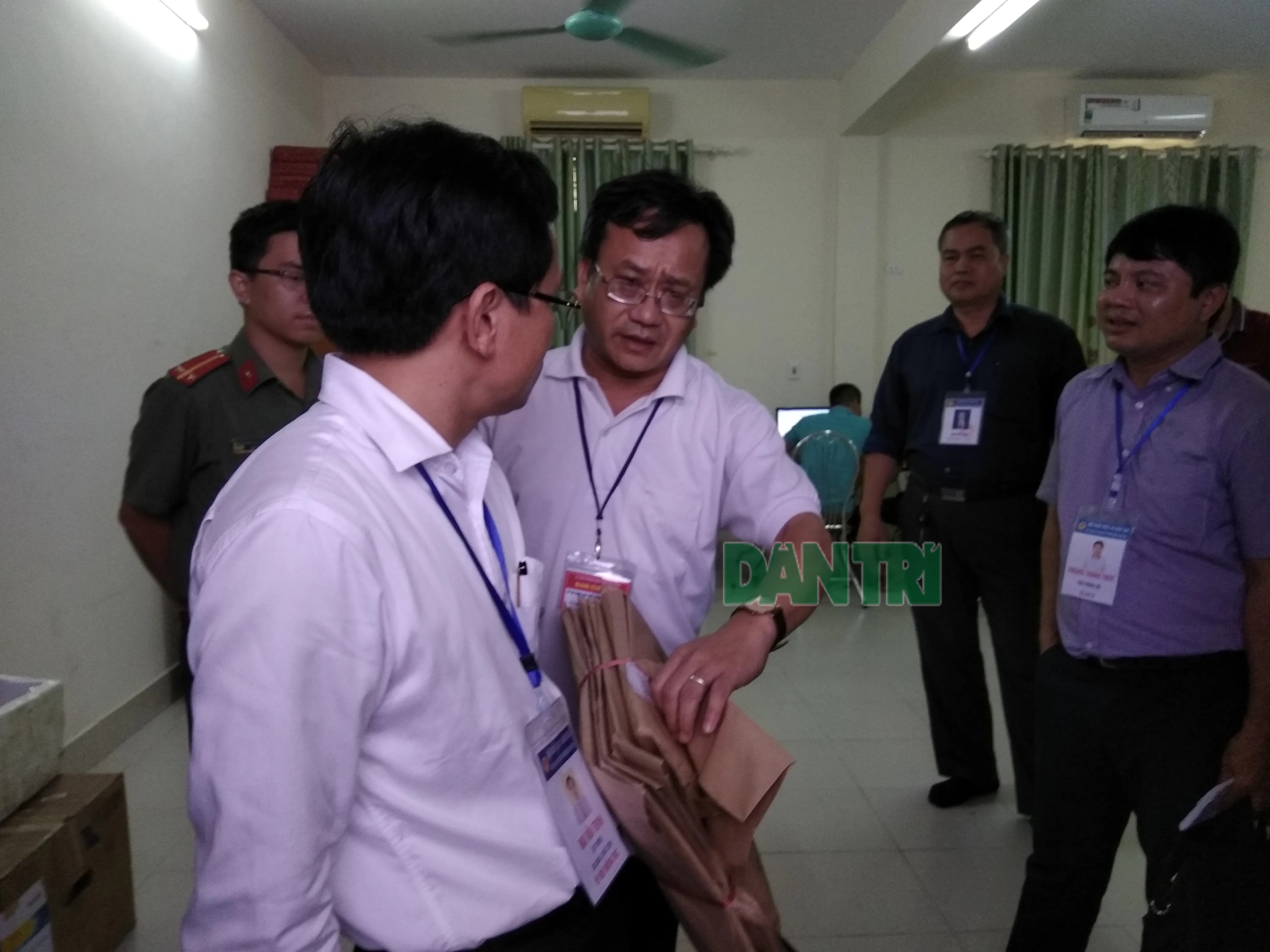 Công bố danh tính thí sinh gian lận điểm thi: Thẩm quyền thuộc cơ quan điều tra - 1 Công bố danh tính thí sinh gian lận điểm thi: Thẩm quyền thuộc cơ quan điều tra - 1