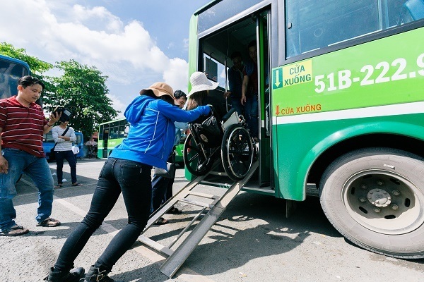 Chung tay “vẽ” bản đồ cho người khuyết tật bước ra xã hội! - 1 Chung tay “vẽ” bản đồ cho người khuyết tật bước ra xã hội! - 1