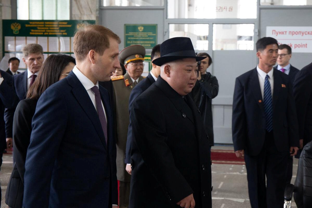 Những hình ảnh đầu tiên của ông Kim Jong-un trong chuyến thăm Nga