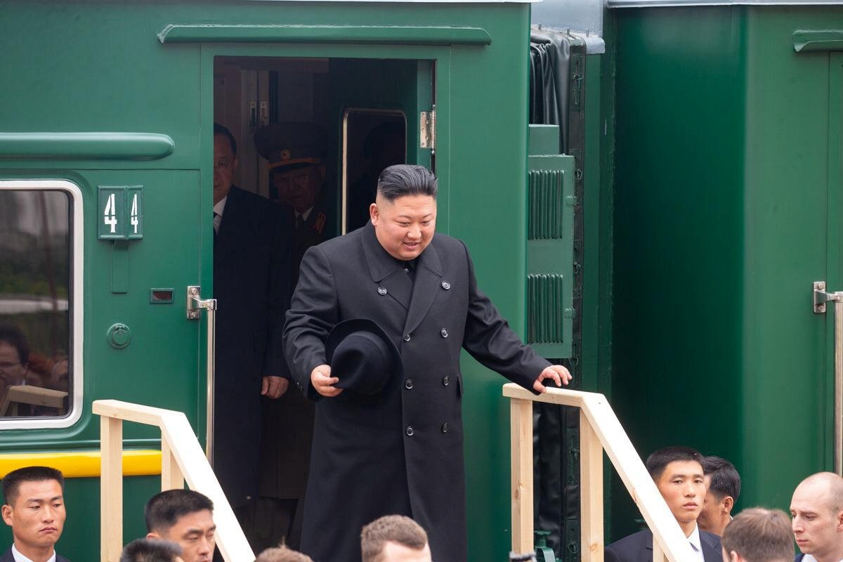 Những hình ảnh đầu tiên của ông Kim Jong-un trong chuyến thăm Nga