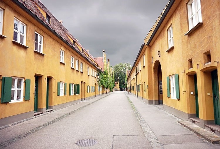 Strange house where rent remains the same for 500 years - 1 year pays 1 USD - 1